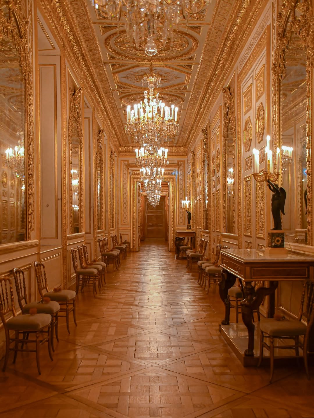 Hôtel de la Marine — gilded gallery interior